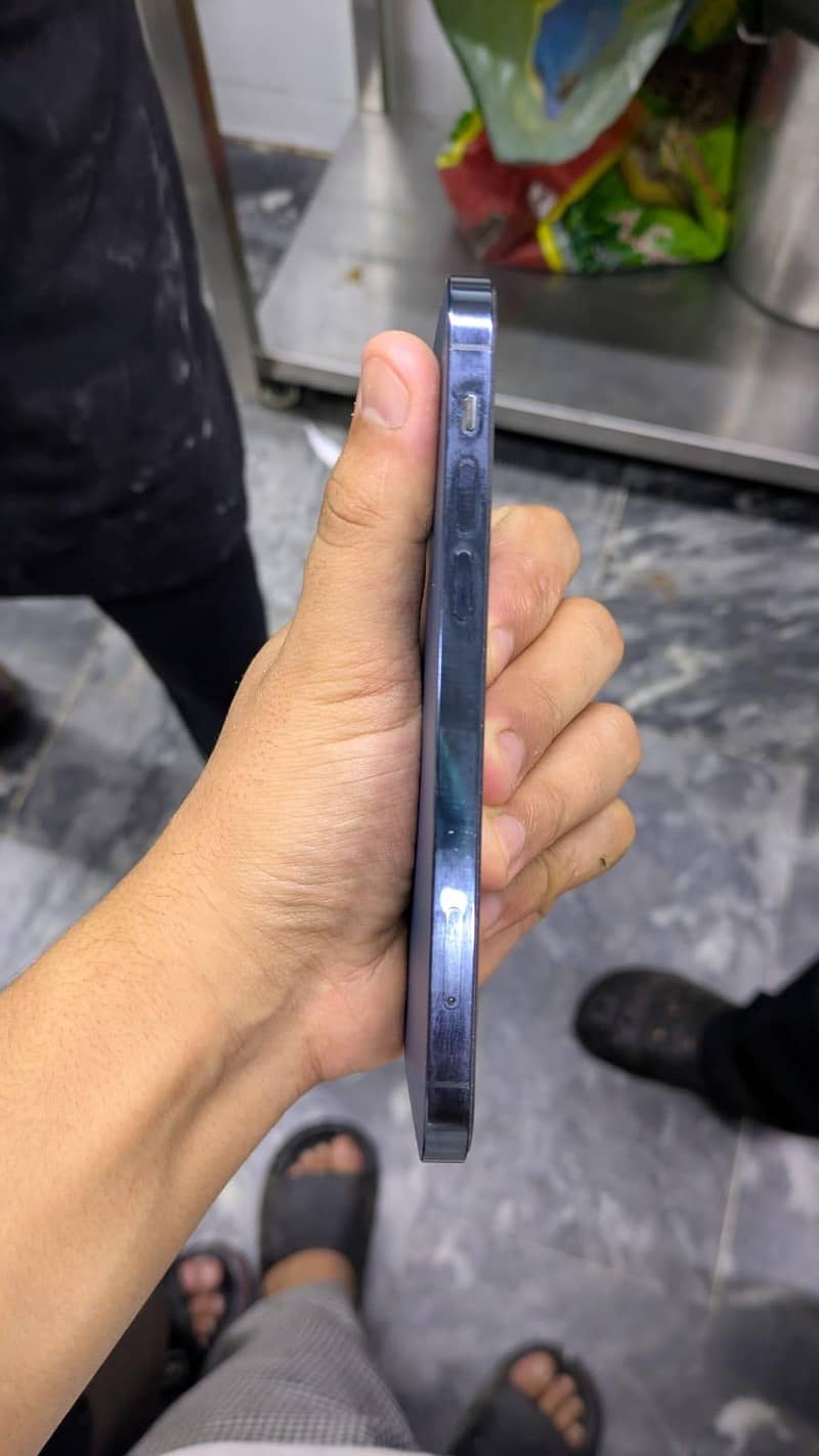 Apple iPhone 12 Pro 6