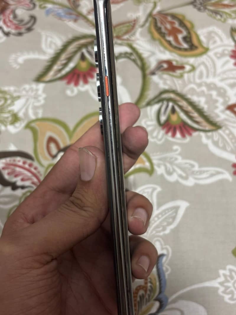 Tecno CAMON 40 Pro 4