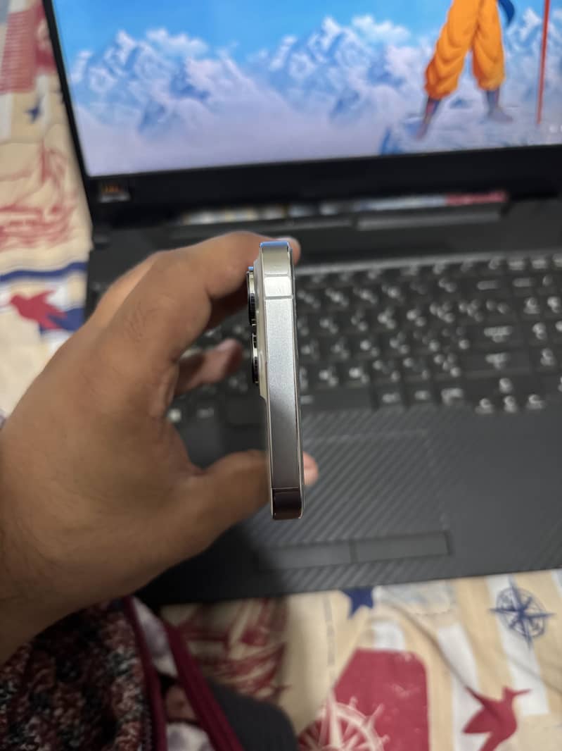 Apple iPhone 13 Pro 3