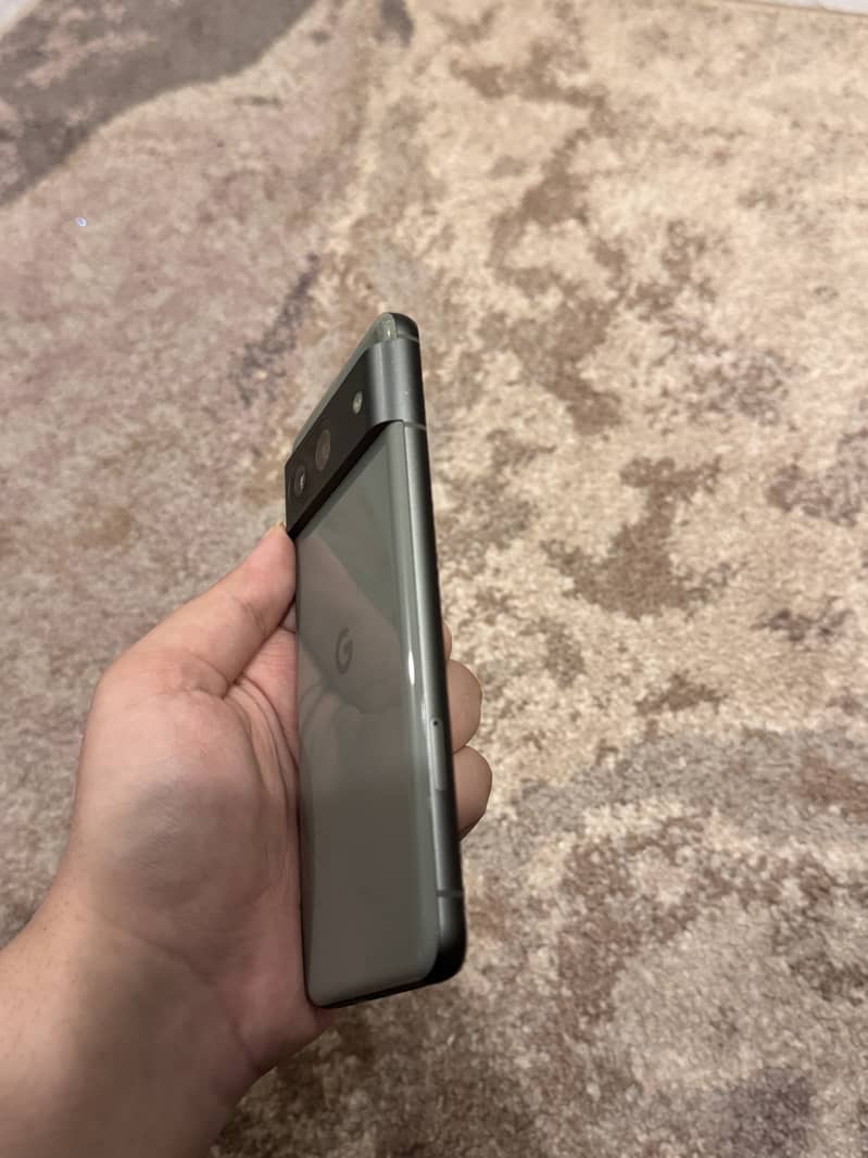 Google Pixel 8 2