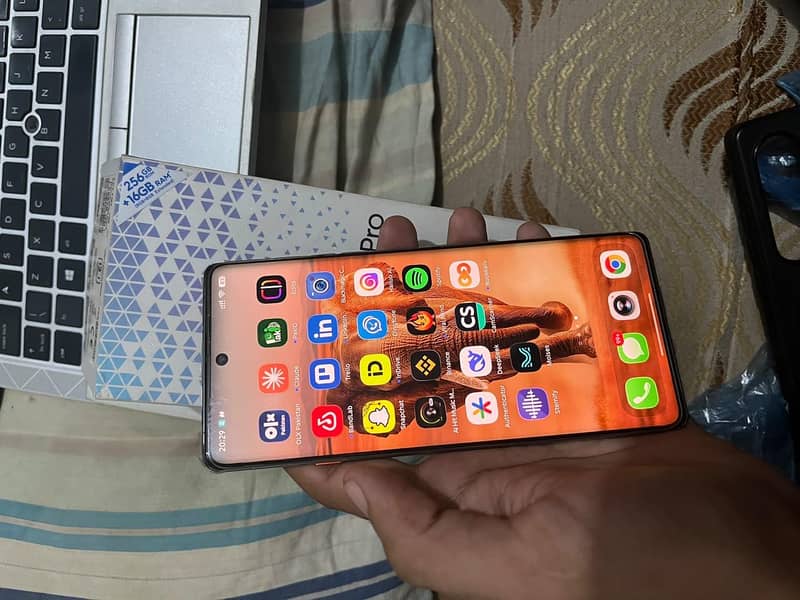 Tecno CAMON 40 Pro 2