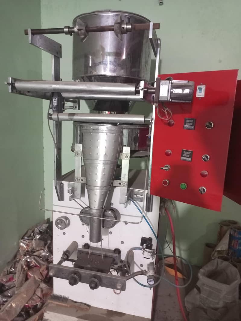 snacks and packing machine 1