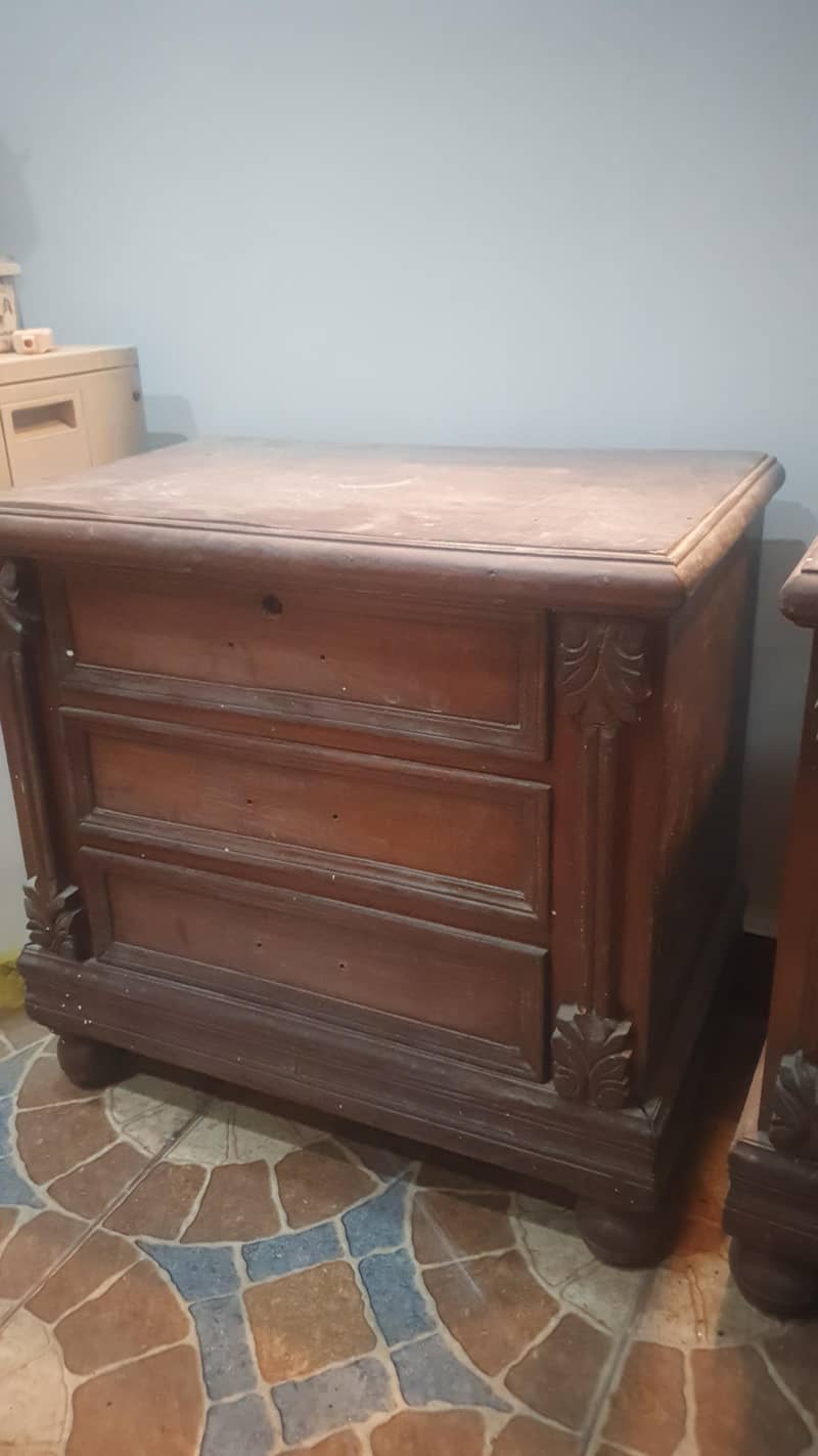 Side Tables Brown 1