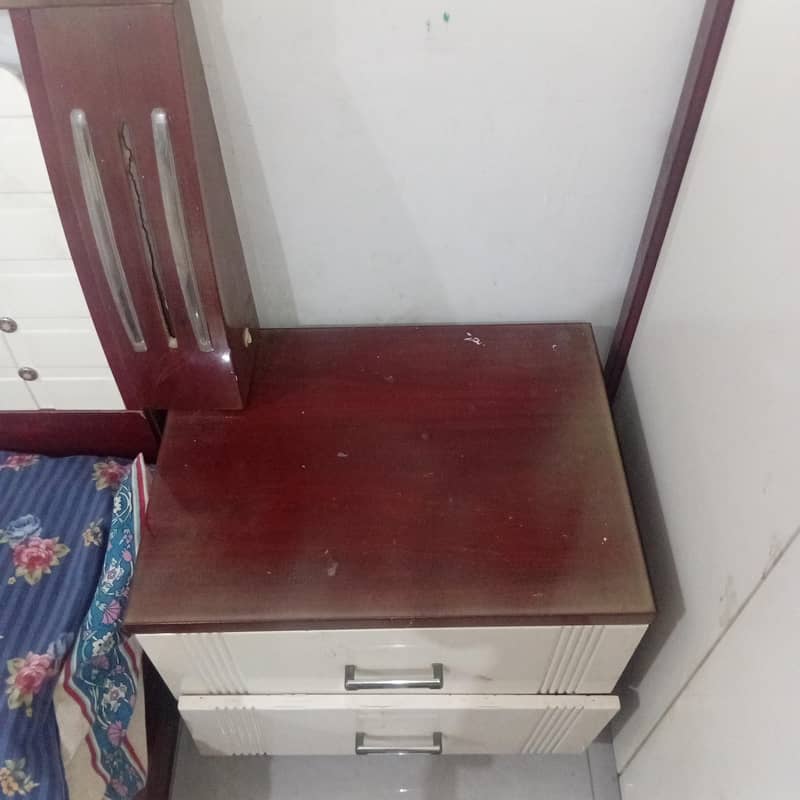 used bed set 10/9 condition 1