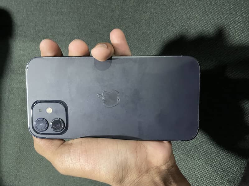 Apple iPhone 12 0