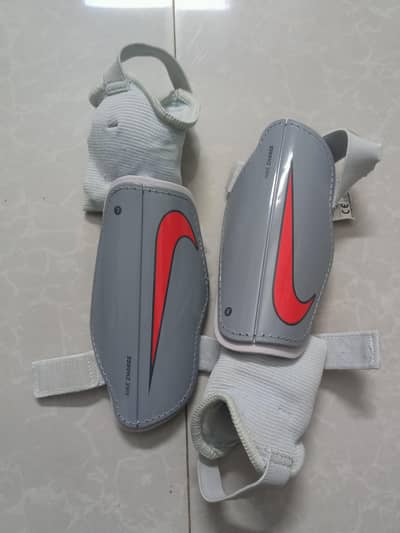 original Nike charge 2.0 soccer shin Guard
