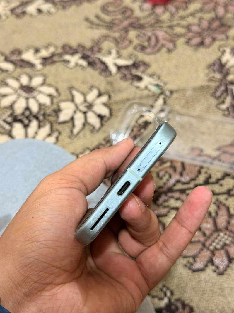 Google Pixel 9 7