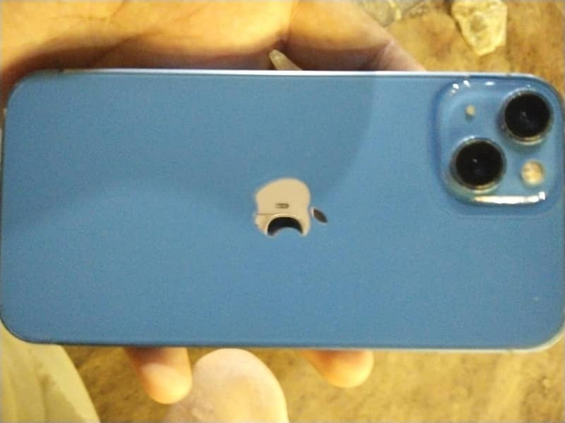 Apple iPhone 13 0