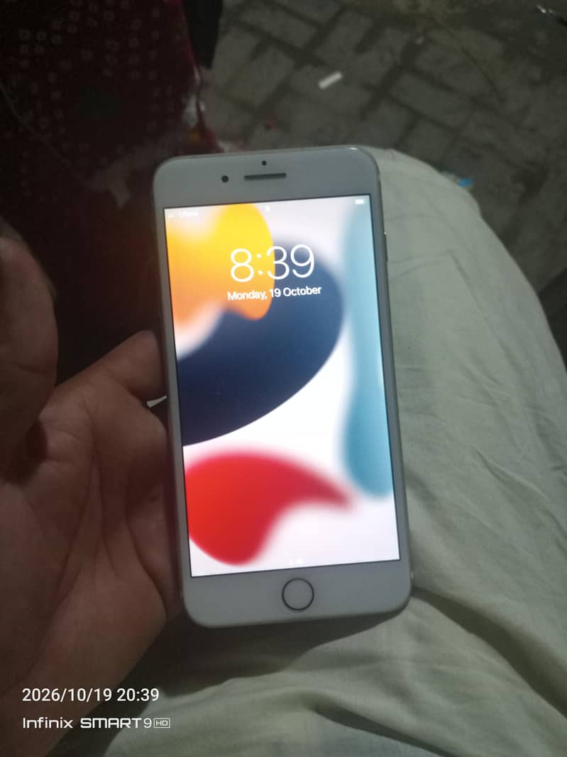 Apple iPhone 7 Plus 1