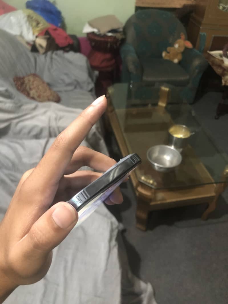 Apple iPhone 13 Pro Max 3