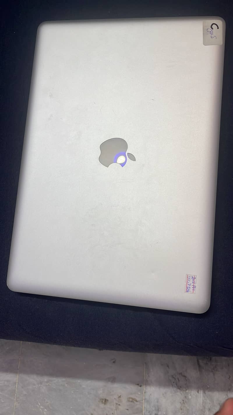 Apple MacBook pro 2