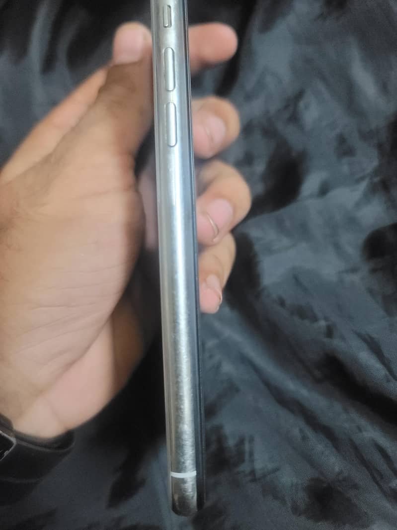 Apple iPhone X 2