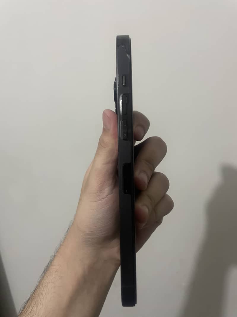 iPhone 14pro max 3