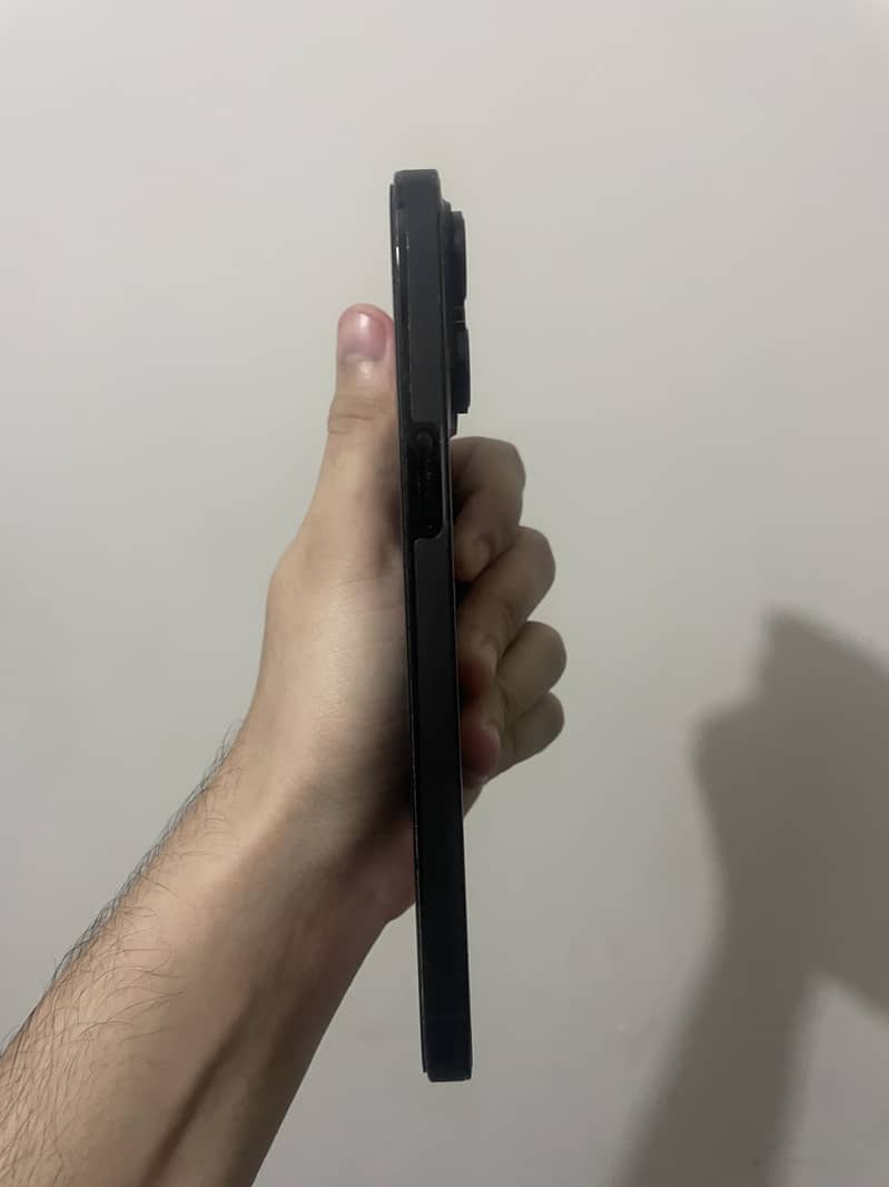 iPhone 14pro max 4