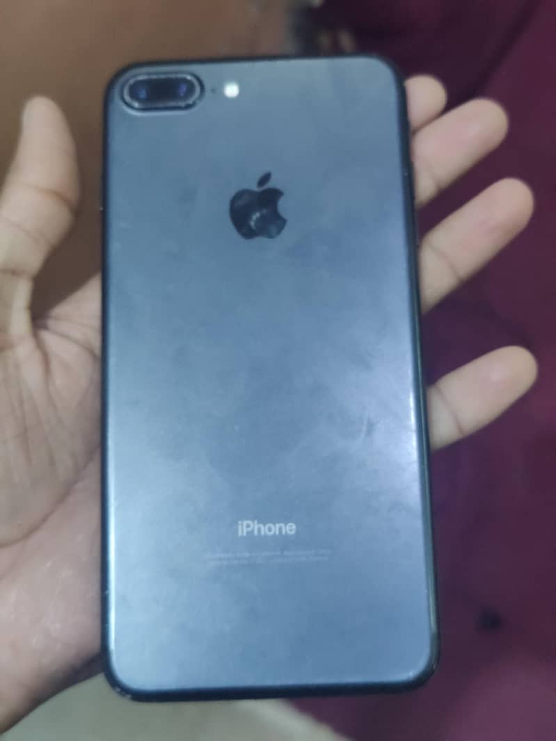 Apple iPhone 7 Plus 3