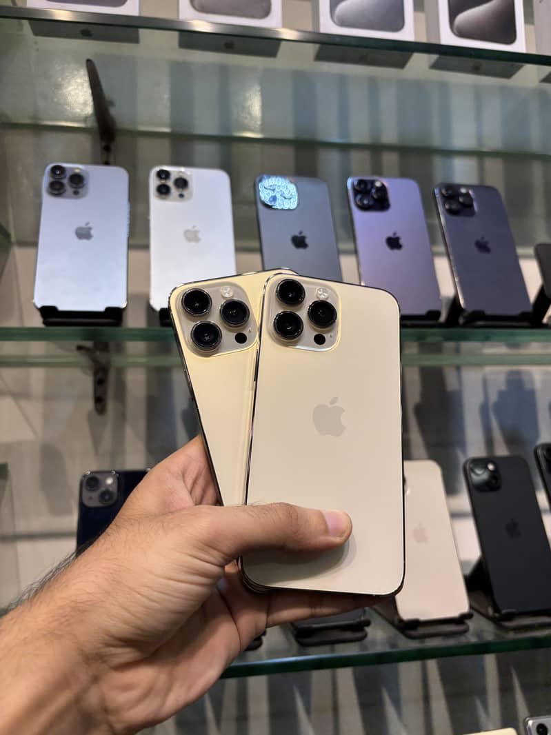 Apple iPhone 14 Pro Max 0
