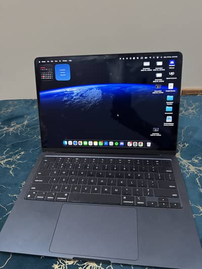 Macbook Air M2 2022