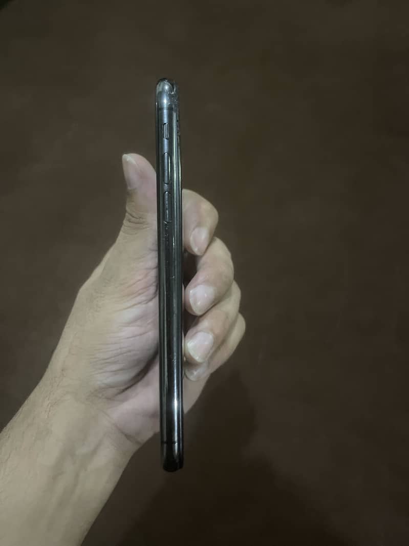 Apple iPhone X 2