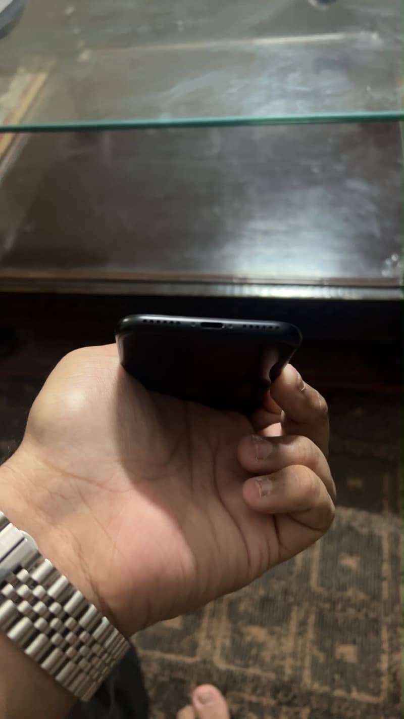 Apple iPhone SE 0