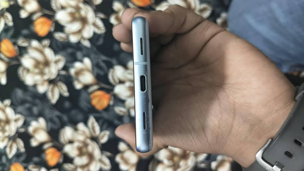 Google Pixel 7a 4