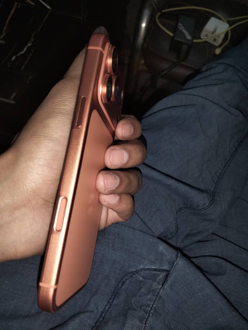 Apple iPhone 17 Pro Max 6