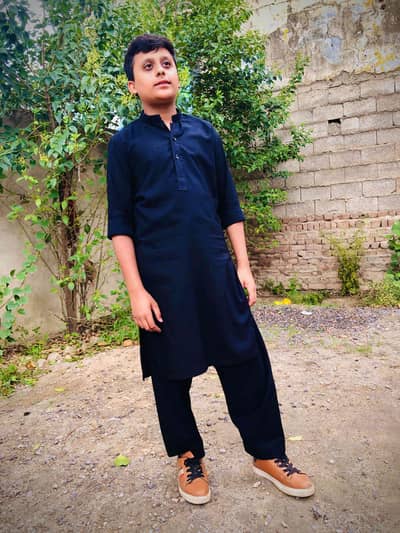 HUZAIM KHAN