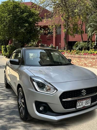 Suzuki Swift GLX 2025 - Reg 2026