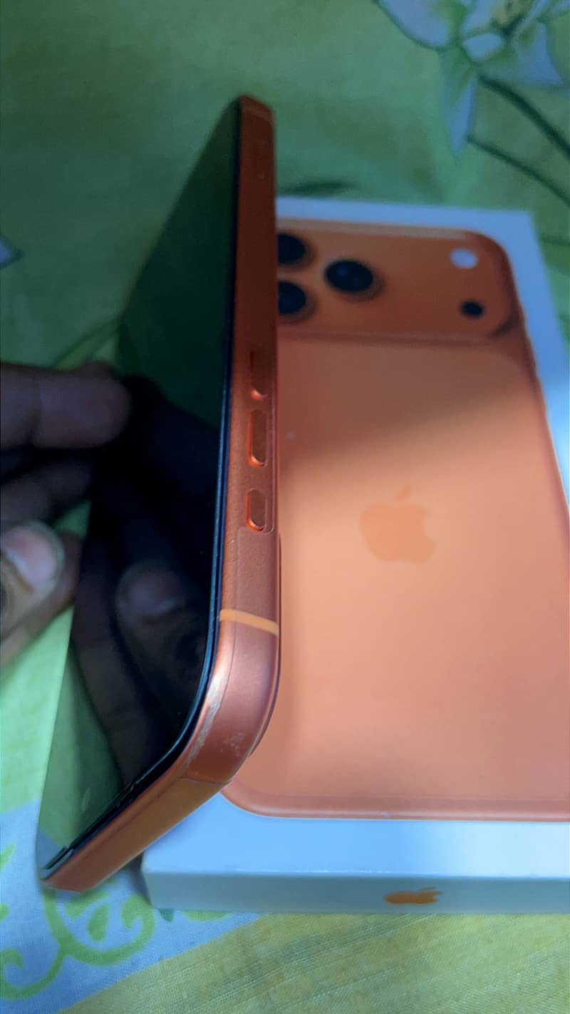 iPhone 17 pro max 5