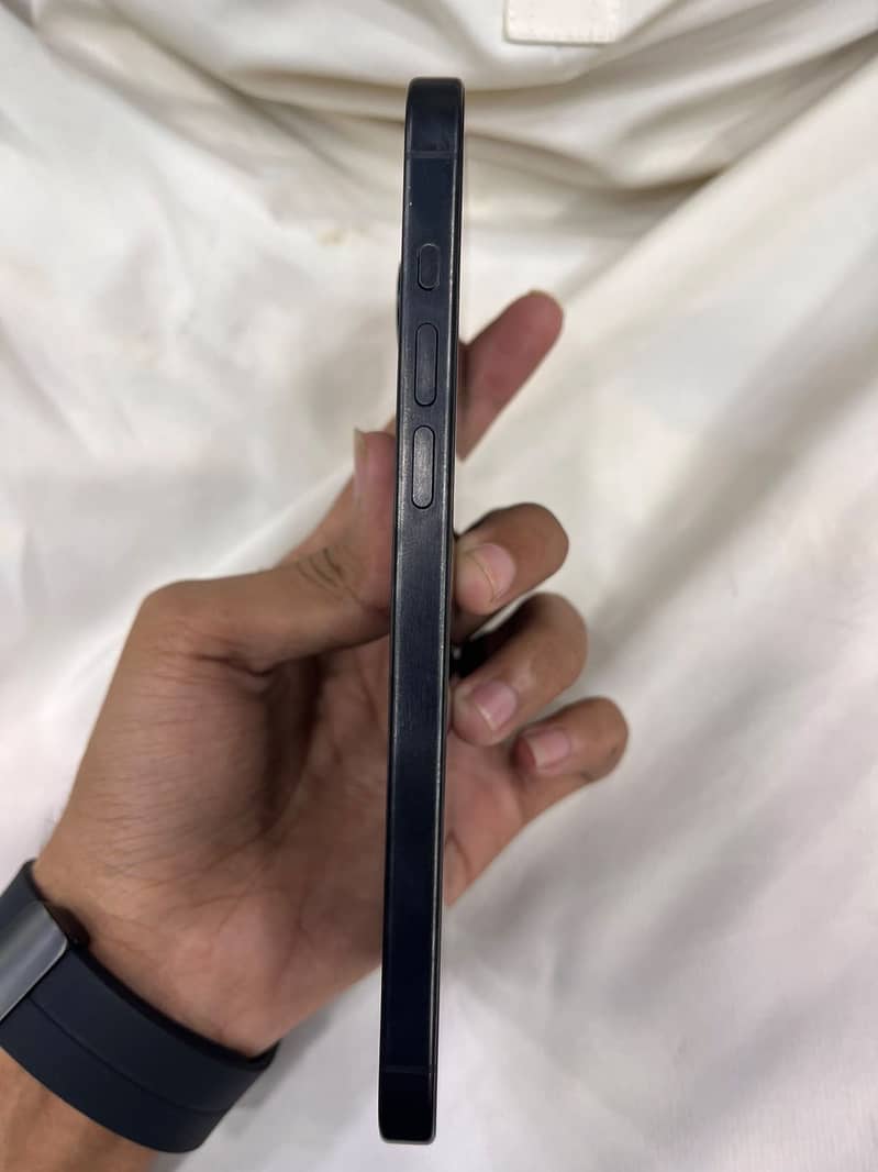 Apple iPhone 15 Pro Max 1