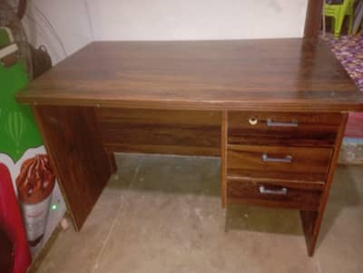 office tabl