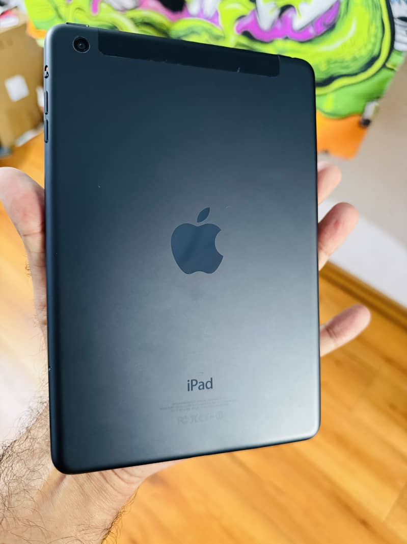 iPad Mini Excellent Condition 0
