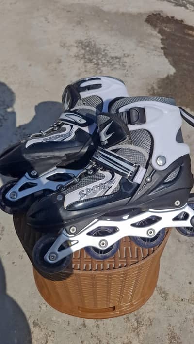 skates just 1 month used like new