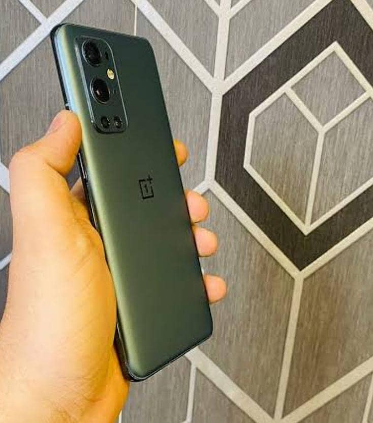One Plus 9 Pro 12/256 0