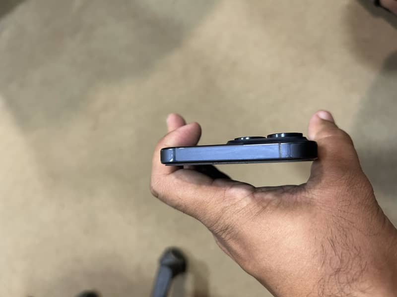 Apple iPhone 15 Pro Max 1