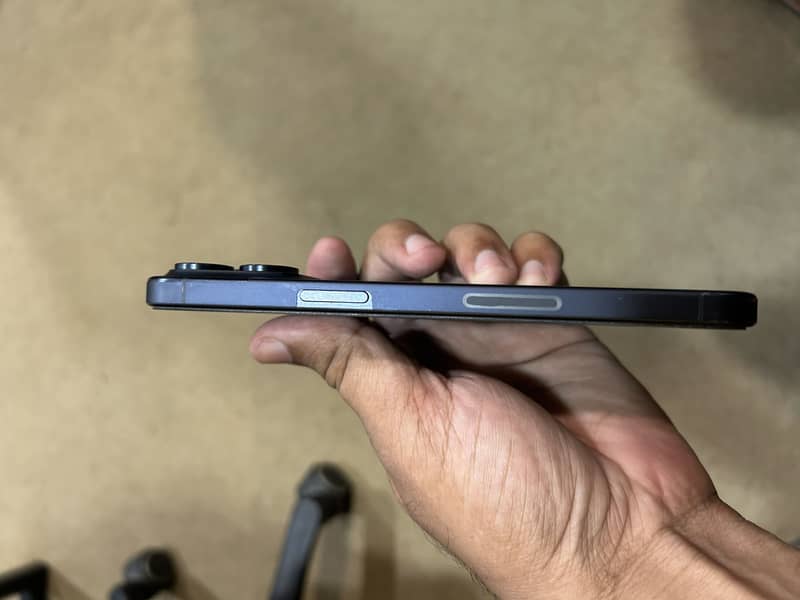 Apple iPhone 15 Pro Max 3