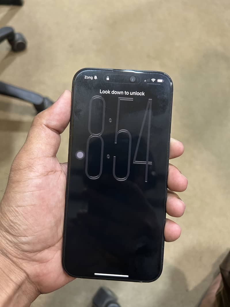 Apple iPhone 15 Pro Max 5