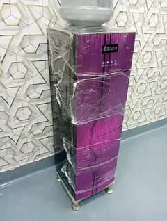 water dispensre glass door