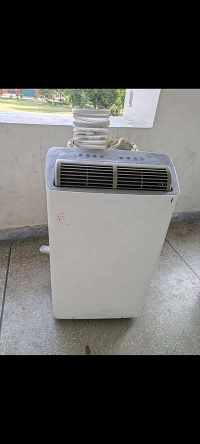Midea portable AC 1.2 Ton