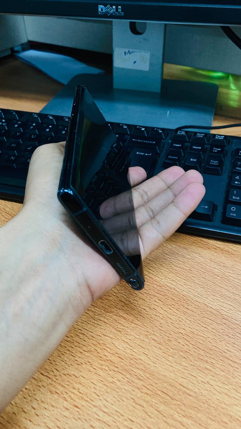 Samsung Mobile Note 10 Plus 2