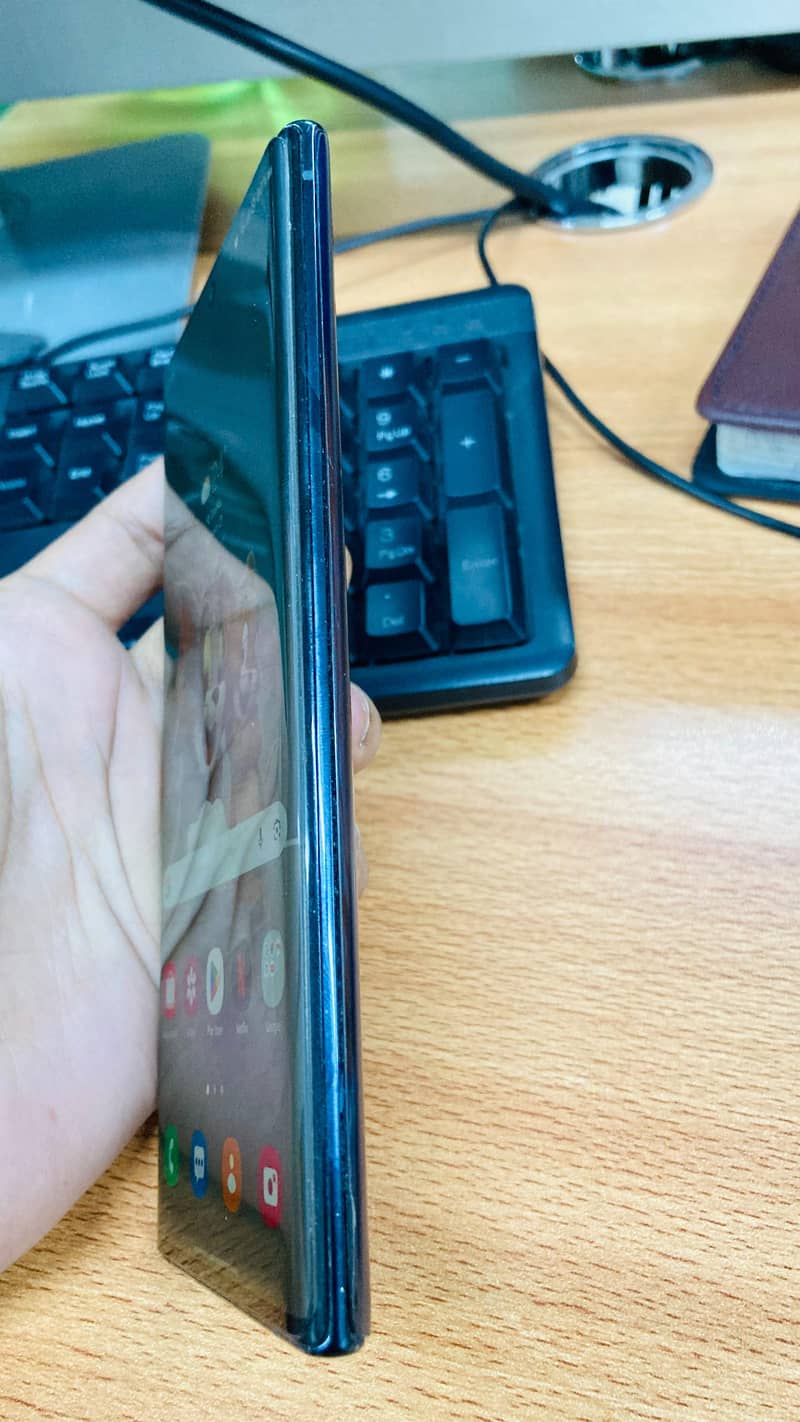 Samsung Mobile Note 10 Plus 7