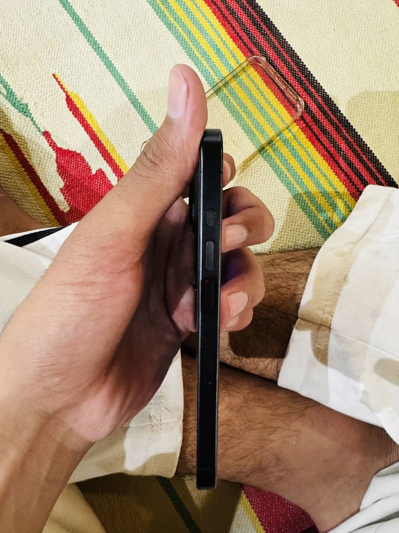 Apple iPhone 15 Pro 5