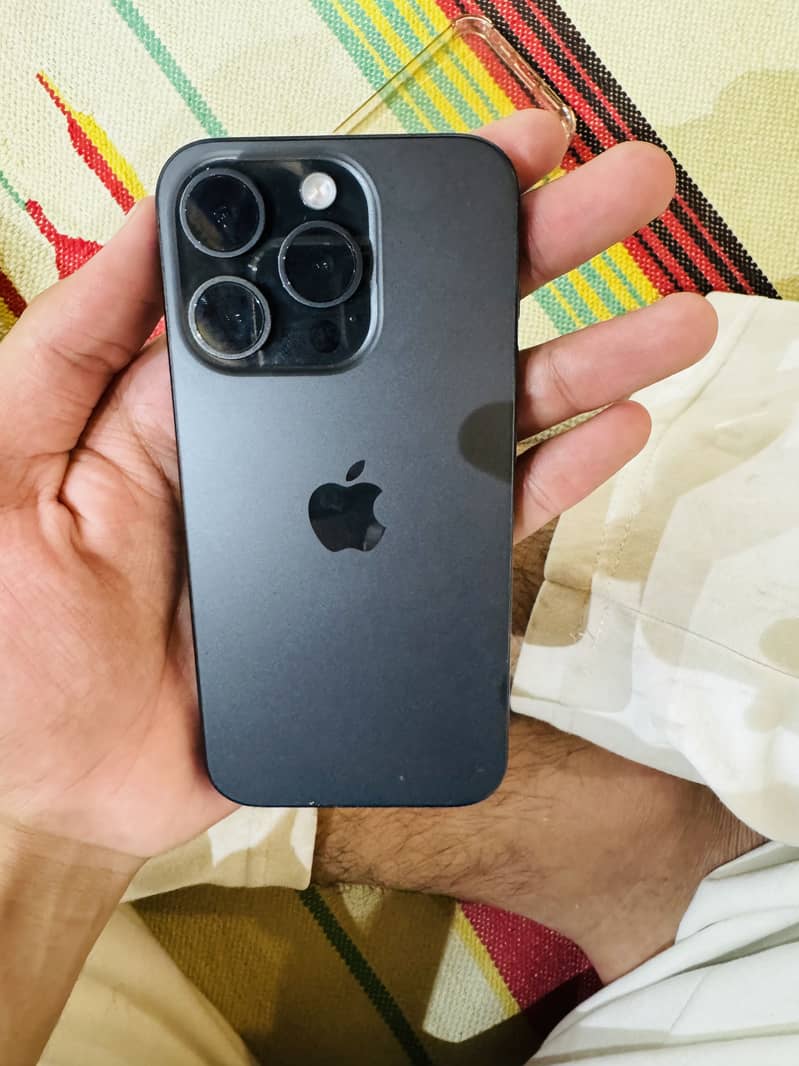 Apple iPhone 15 Pro 7