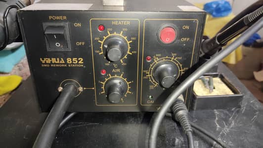 Yihua 852 Soldering iron station SMD rework (Used) with box