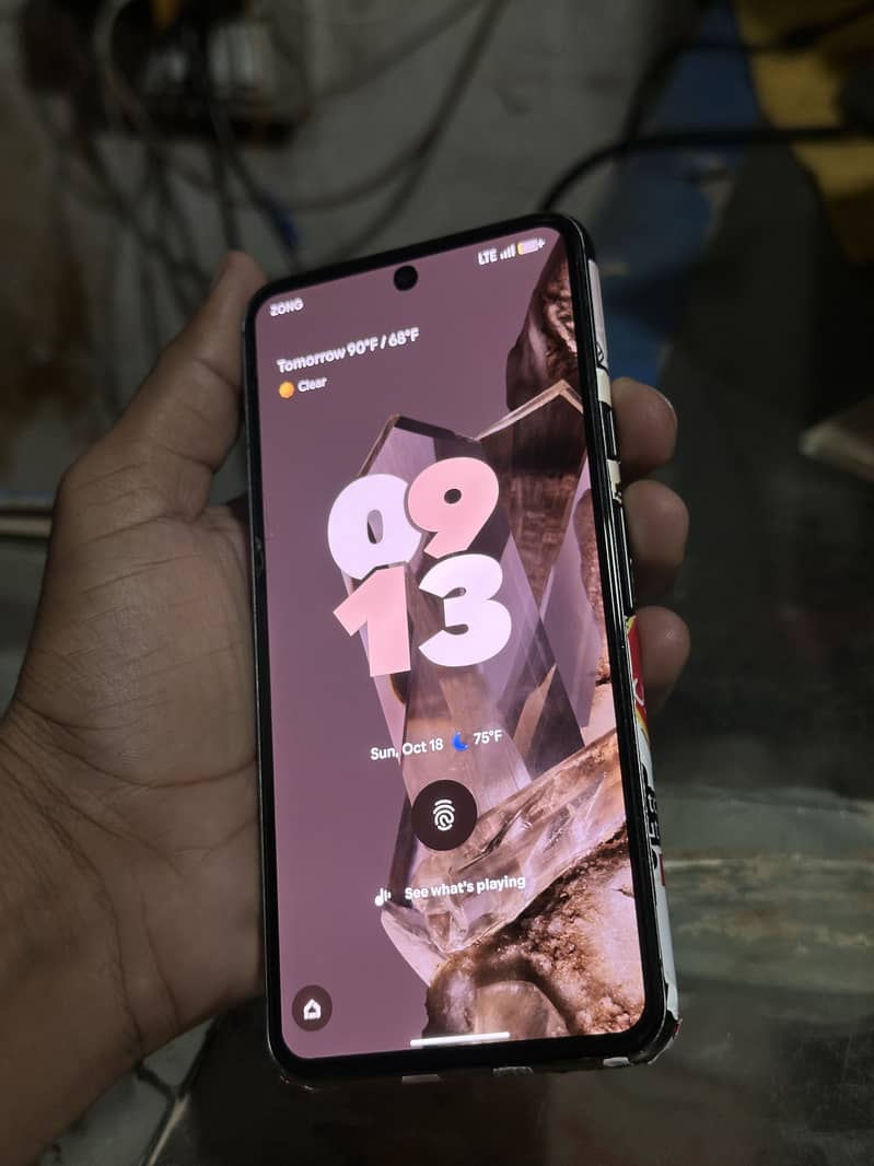 Google Pixel 8 4