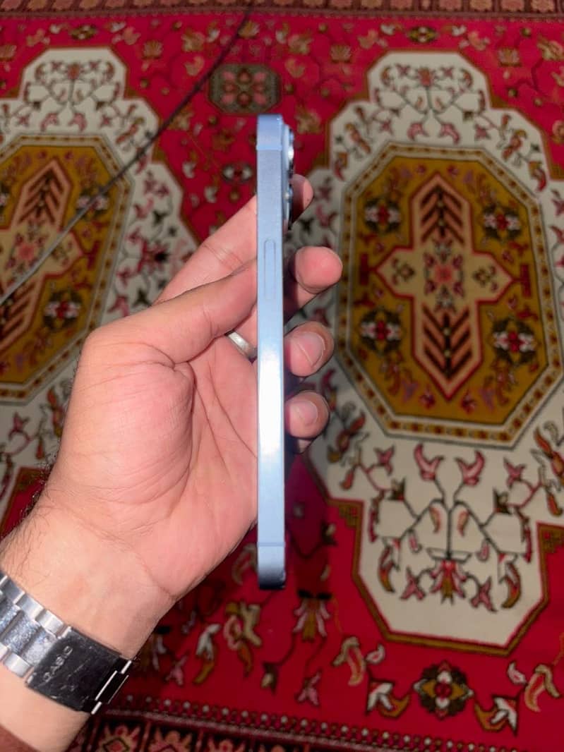 Apple iPhone 14 5