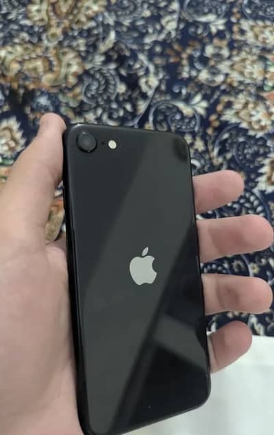 Apple iPhone SE