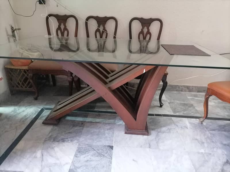 Intersect dinning table 0