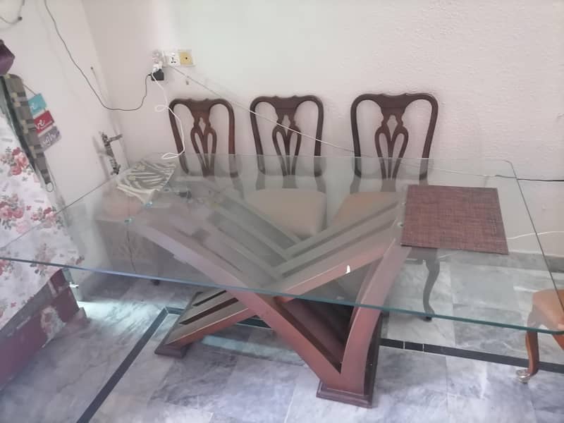 Intersect dinning table 1
