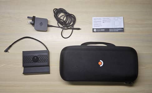 Steam Deck OLED 512GB + Skull & Co. Dock (Original Case & Manuals)