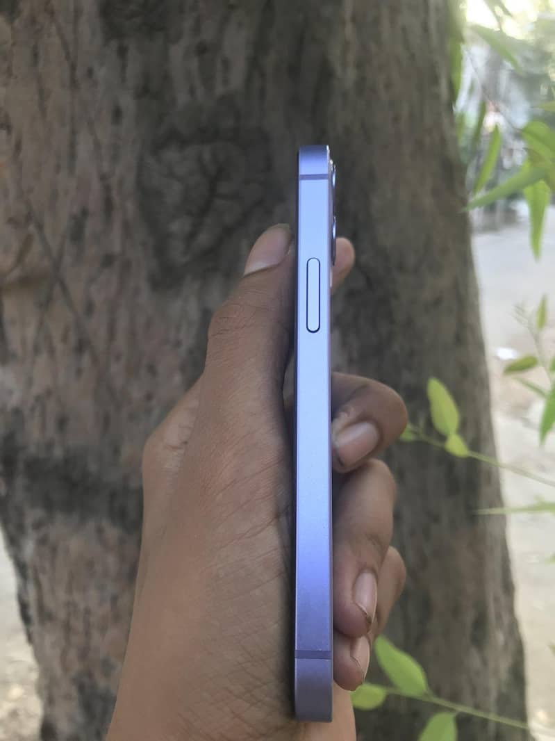 Apple iPhone 12 mini 7